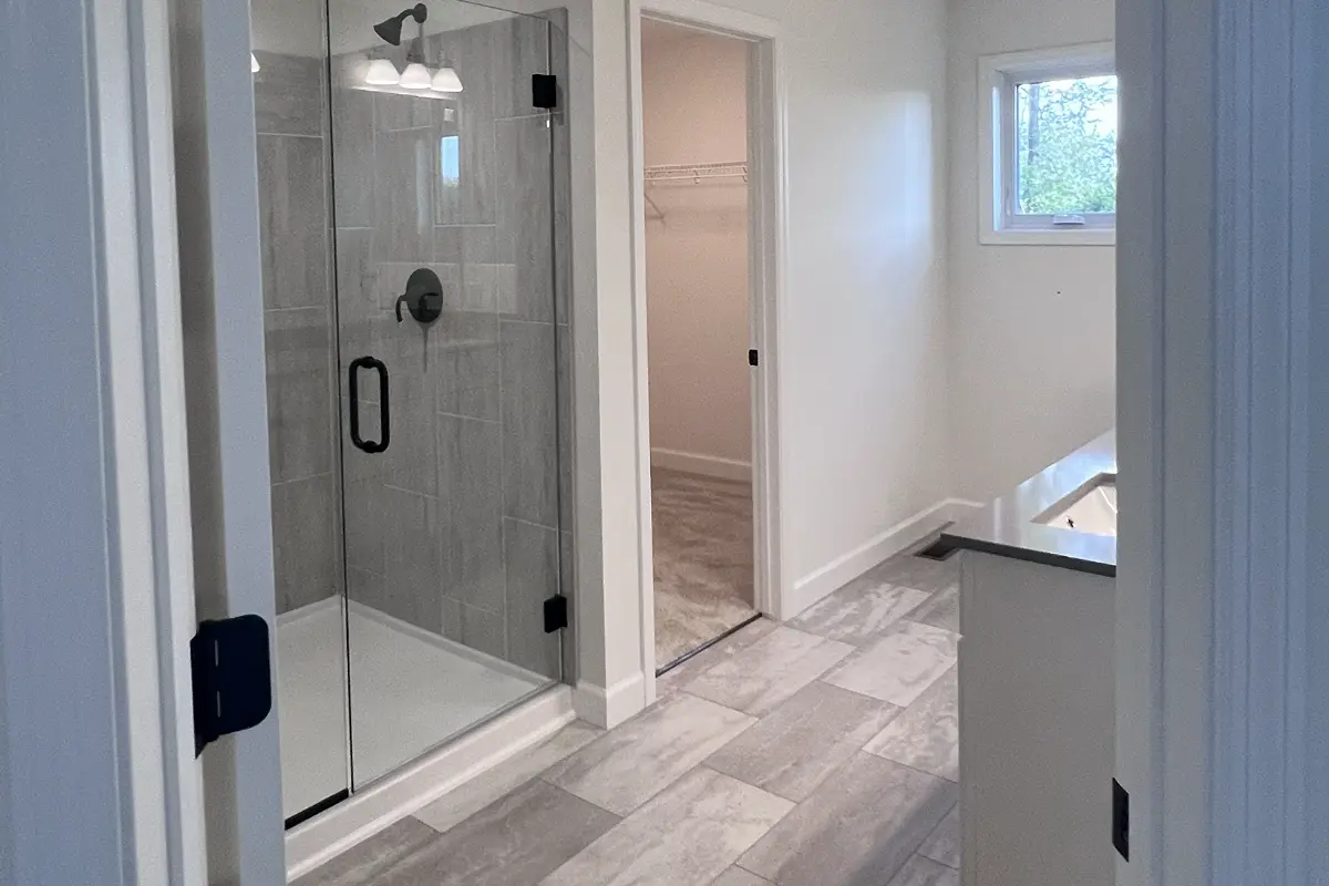 The Northstar 10 Primary bath from door